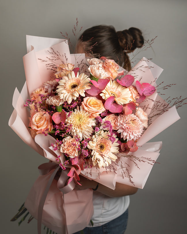 Golden Peach Bouquet